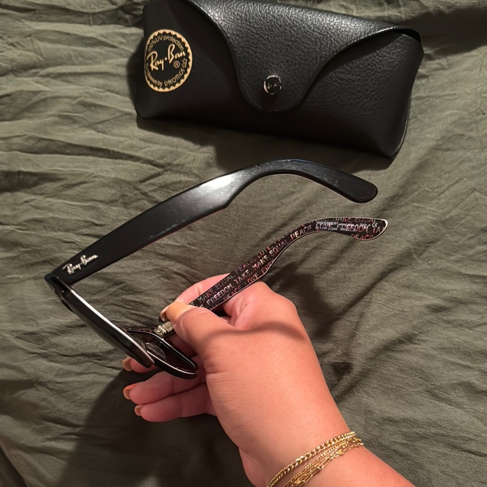 Ray-Ban Classic Black Sunglasses with Case - Picture 7 of 7
